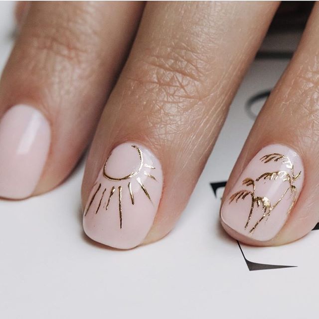 Stunning wedding nail ideas to match a wedding dress