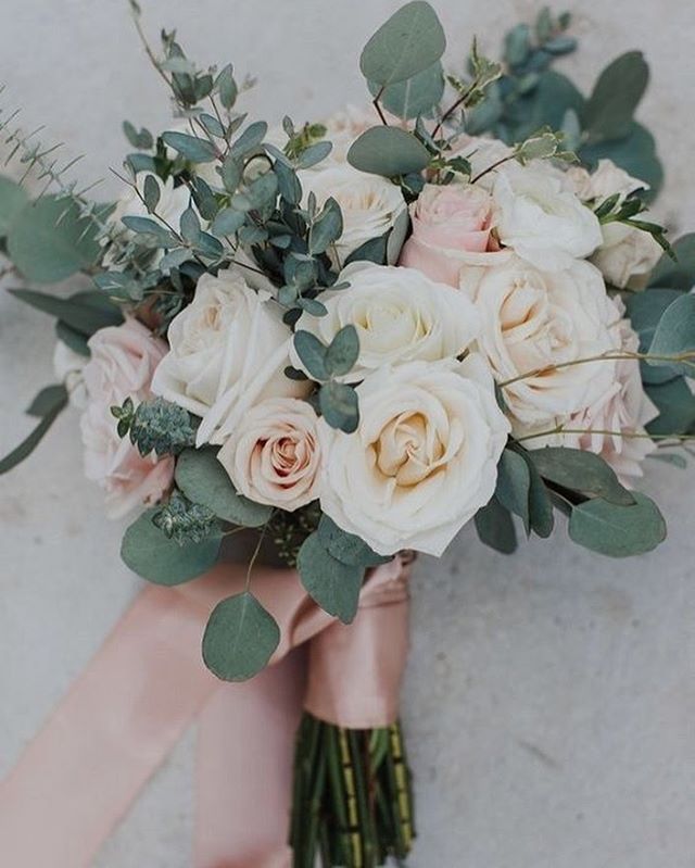 49 Spring 2020 Wedding Ideas – romantic wedding bouquet