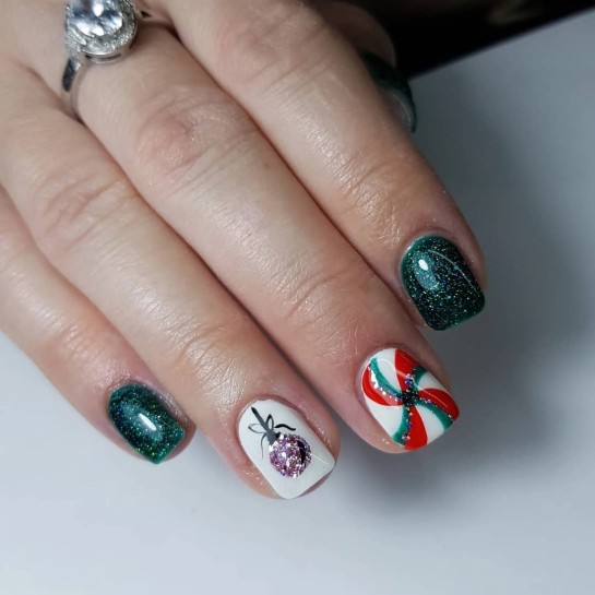 27 Festive Christmas Nail Designs 2021 : Green & Red Peppermint Christmas Bauble Nails