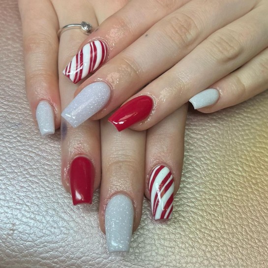 22 Christmas Nail Art and Holiday Nail Designs — Shimmery White and Red Christmas Nails
