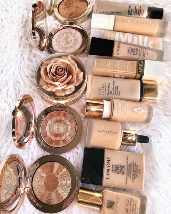 17 Aesthetic Makeup Products — Foundation & Highlight Products