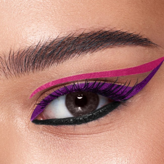 Makeup Ideas to Try in 2022 – Magenta Euphoria Graphic Line