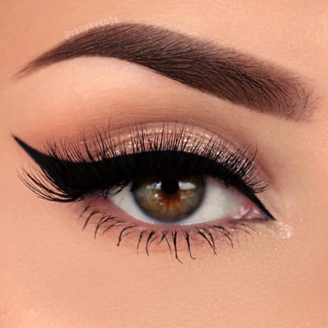 Makeup Ideas to Try in 2022 – Winged Liner