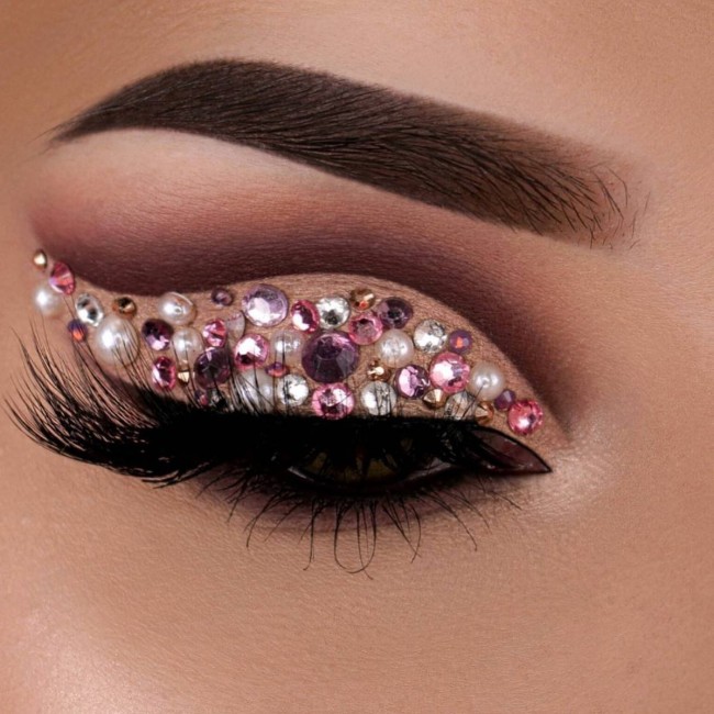 Makeup Ideas to Try in 2022 – Colorful Rhinestone Eye Makeup