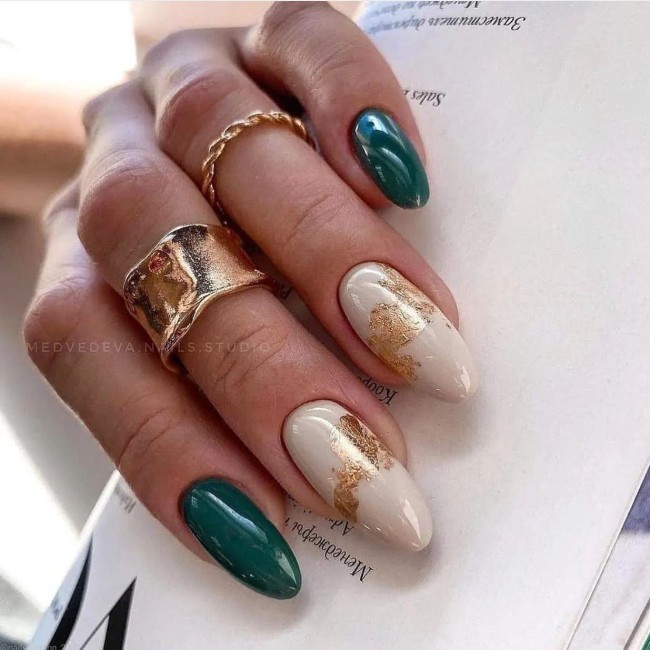 54 Green Nail Designs for 2022 – 10