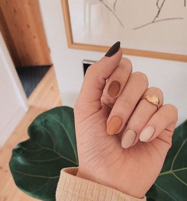 60+ Nude Nails For Any Occasion — 55
