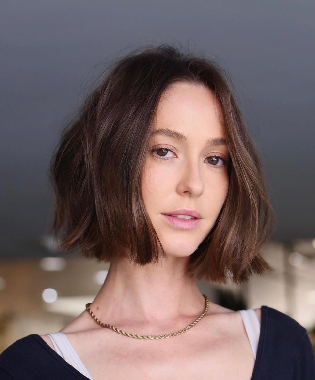 70+ Best Short Haircuts for 2022  — 67