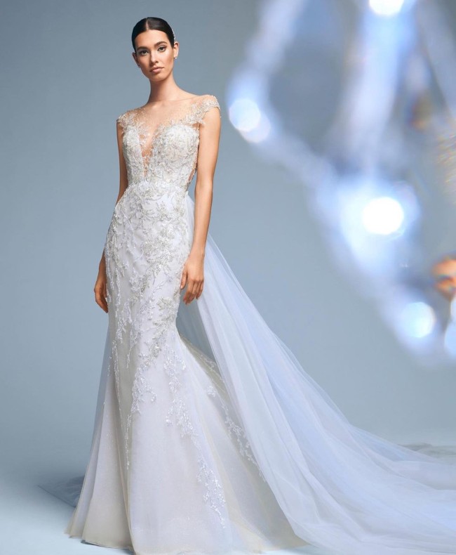 45 Fabulous Wedding Dresses in 2022 — Sleeveless Wedding Dress