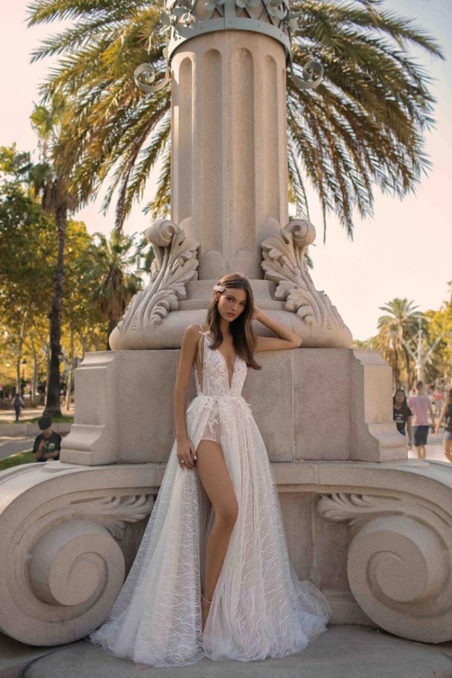 30 Hot Sexy Wedding Dresses 2022 — Sleeveless Split Front V-Neckline