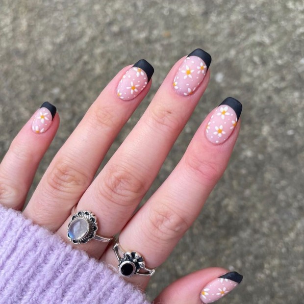 The 45 Best Spring Nail Art Designs — Daisy Black French Tips