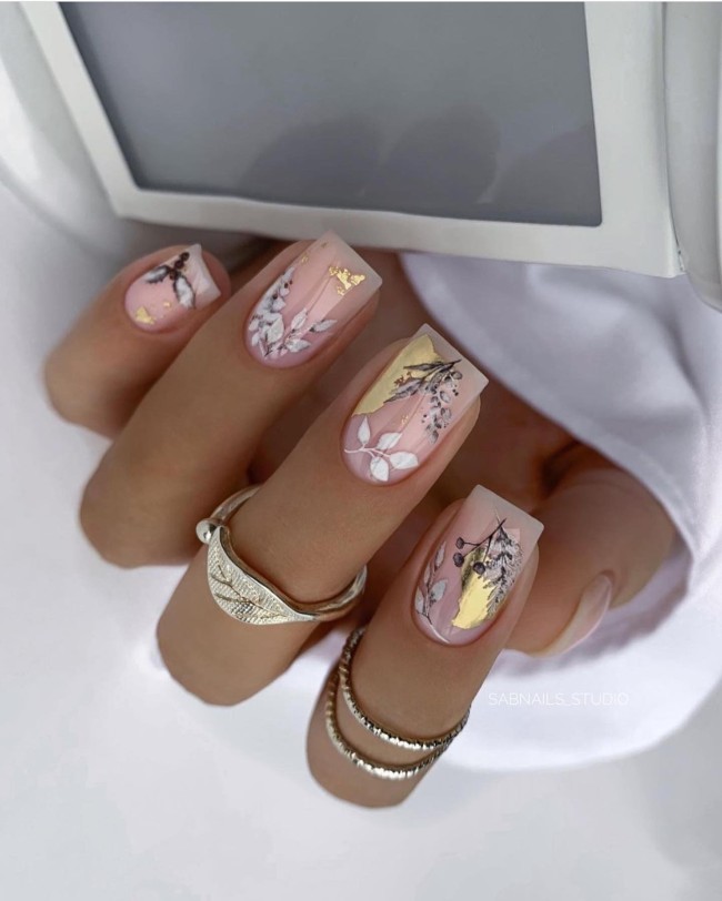 47 Cute Ways To Wear Flower Nail Art Designs — Flower Nude Pink Nails