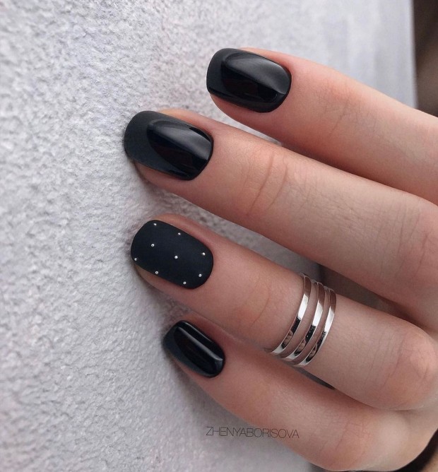 35 Black Nails That are Chic — Black Nail Art Design