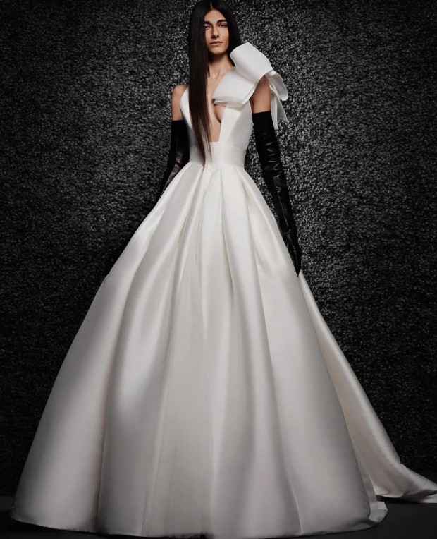 40 Best Wedding Dresses 2022 — 22