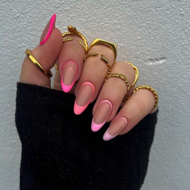 40+ Chic Nail Designs for Spring — Pink Outline Nail Art