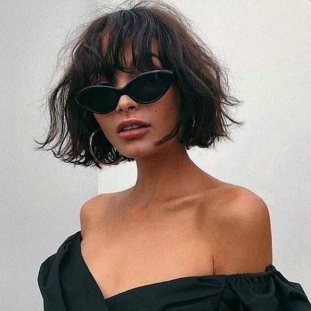 50 Trendiest Short Haircuts 2022 — French Bob Haircut with Fringe